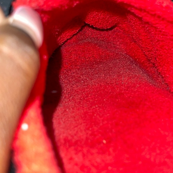 Houndstooth Pattern Slippers with red inside - Picture 4 of 6